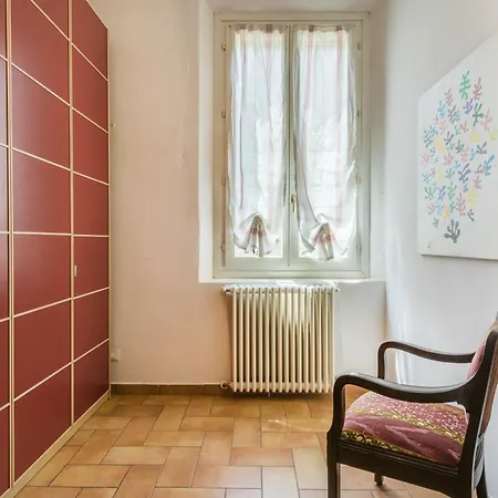 Balsamico - Near Ferrari Museum & Railway モデナ