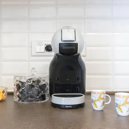 Balsamico - Near Ferrari Museum & Railway モデナ